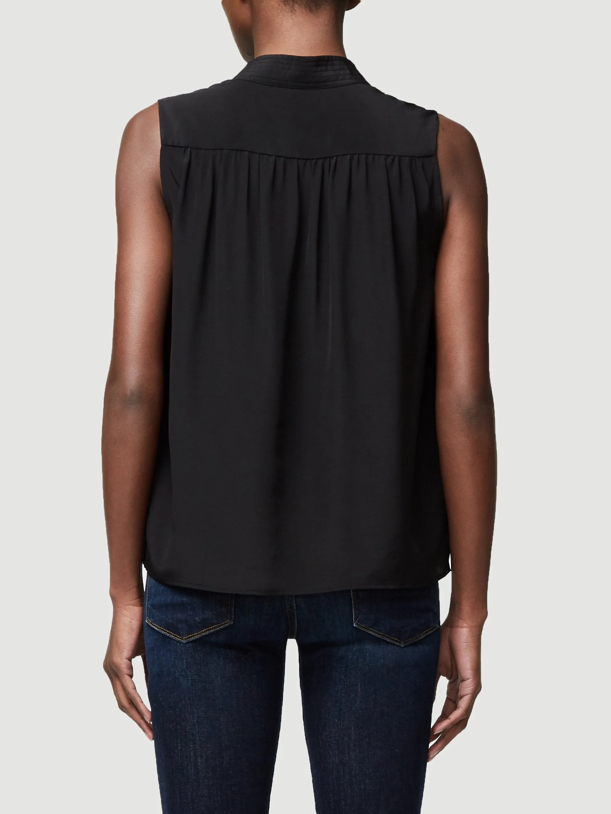 Cali Silk Sleeveless Top -- Noir