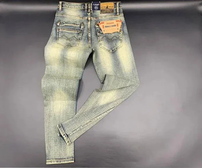 Distressed Denim Rebellious Streetwear Jeans