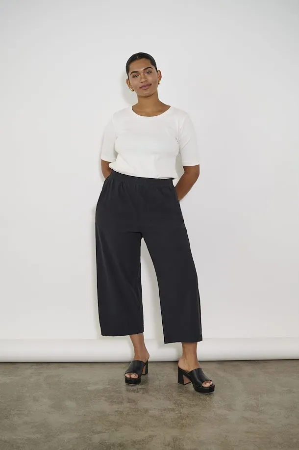 KAFFE Naya Culotte Pants in Black Deep