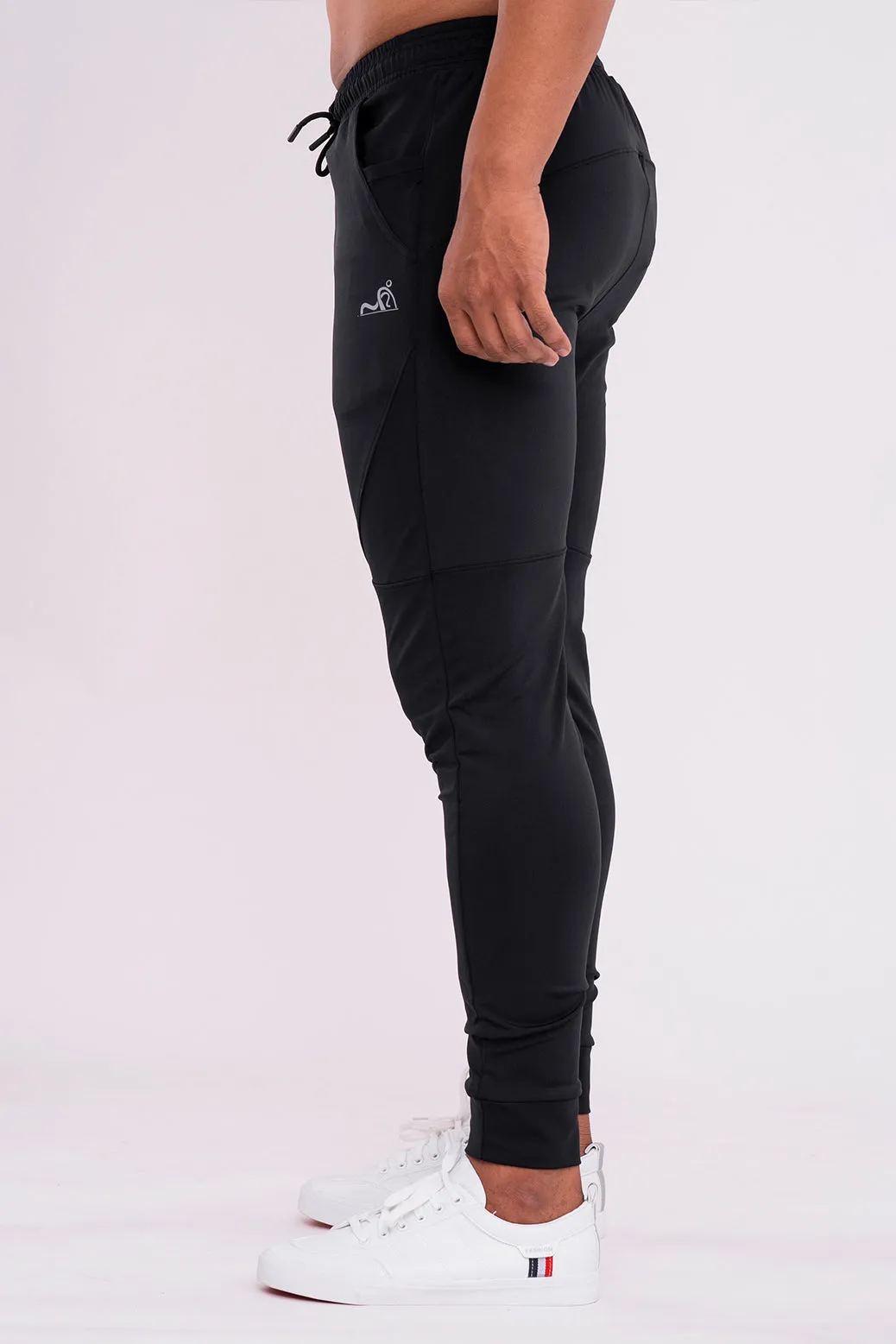 MINIMAL BUZZ Unstoppable Slim Fit Joggers - Jet Black