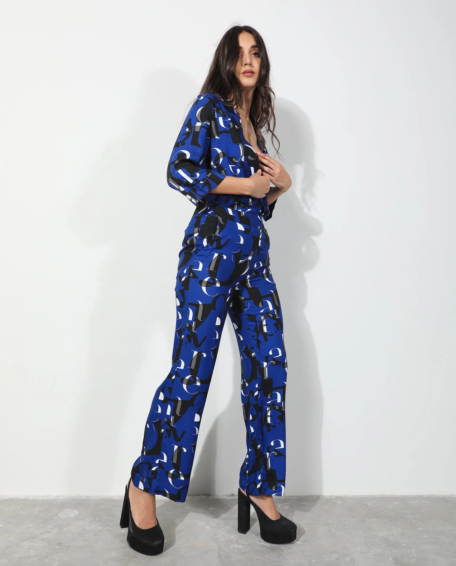 Rareism Women Ryan Blue Viscose Fabric Regular Fit Abstract Print Ankle Length Trousers